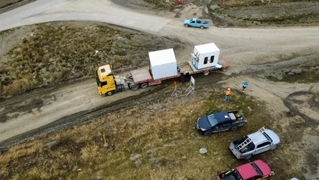 Vista aérea del transporte de módulos
